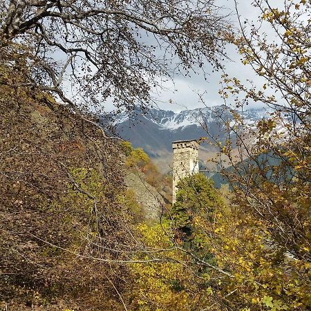 Lagami House Hotel Местия Екстериор снимка