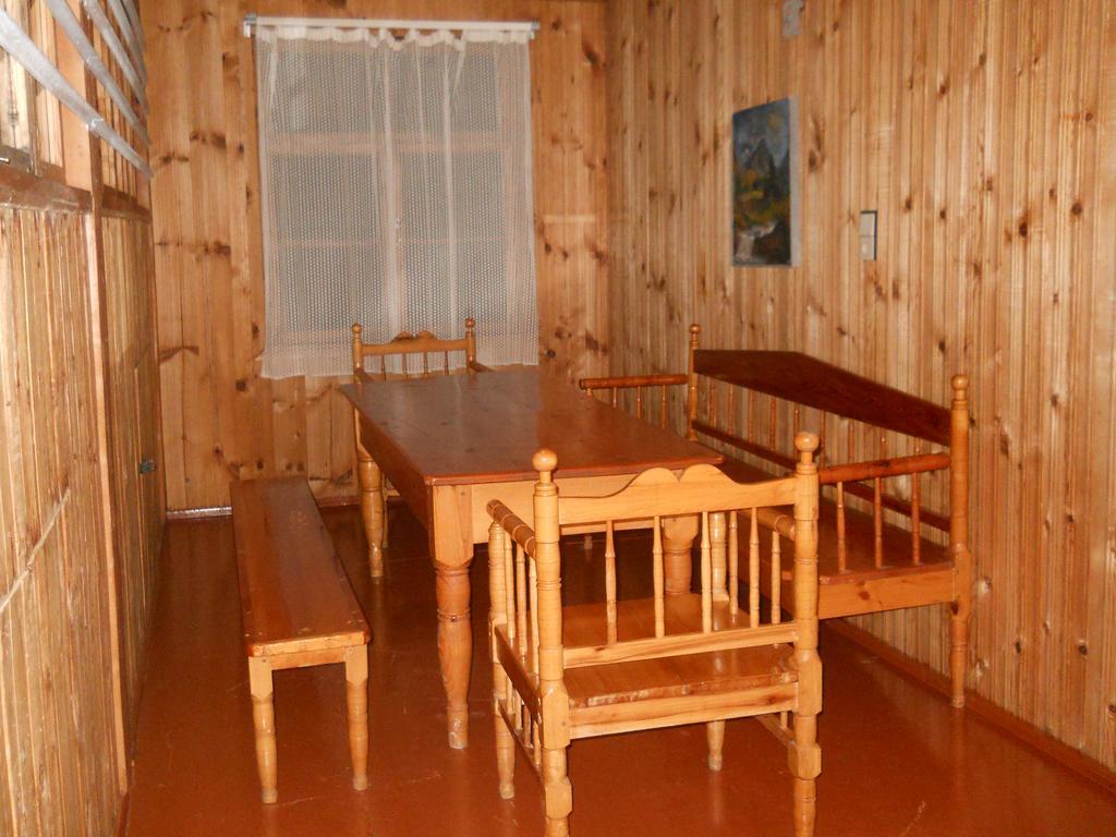 Lagami House Hotel Местия Екстериор снимка