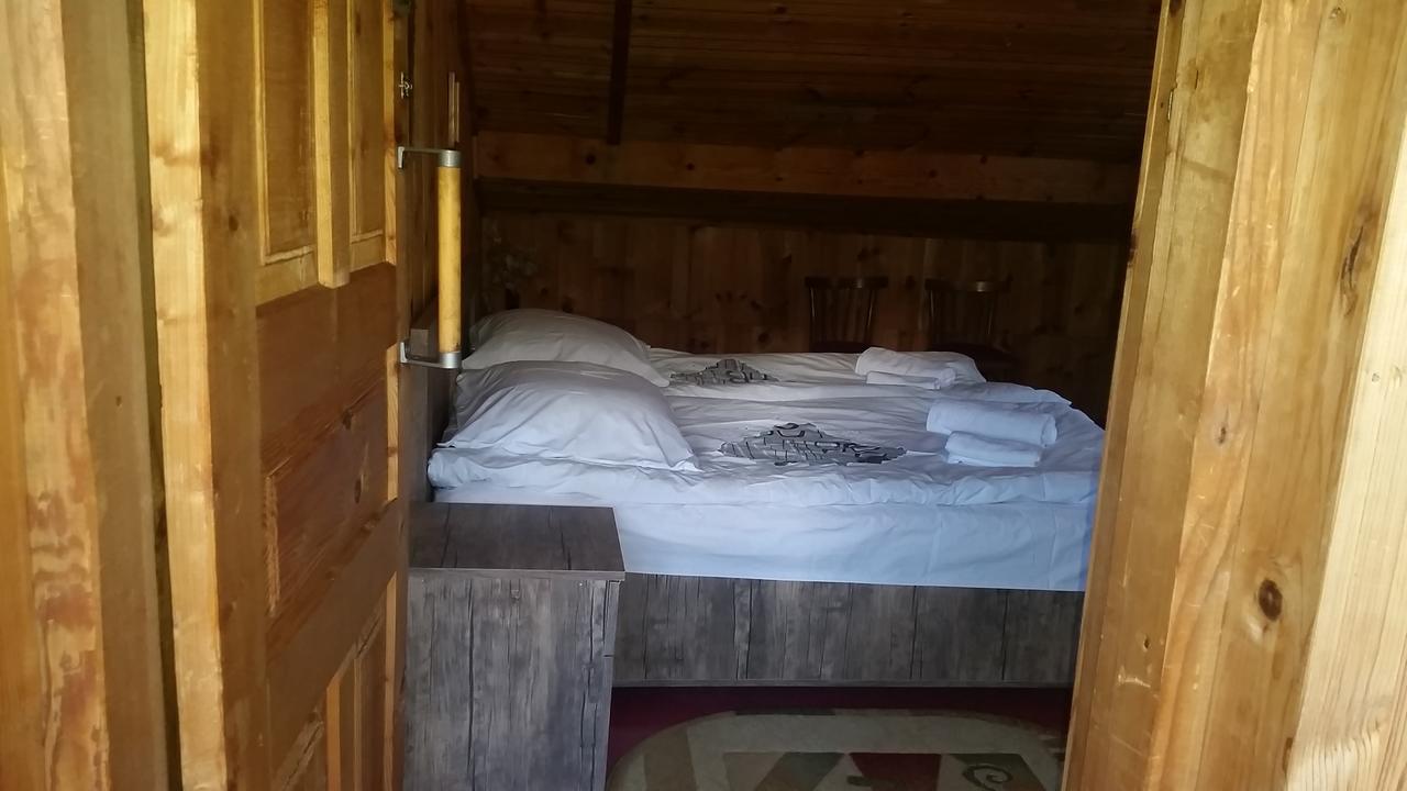 Lagami House Hotel Местия Стая снимка